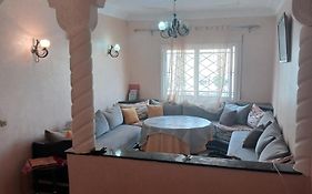 Super Appartement Avec Parking Gratuit